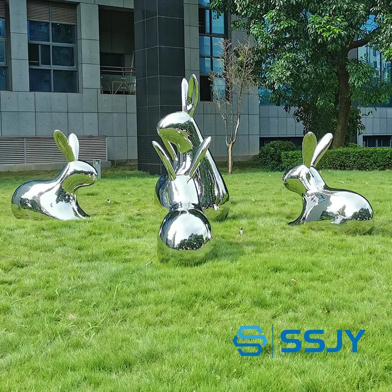 Stainless steel rabbit sculpture (3)