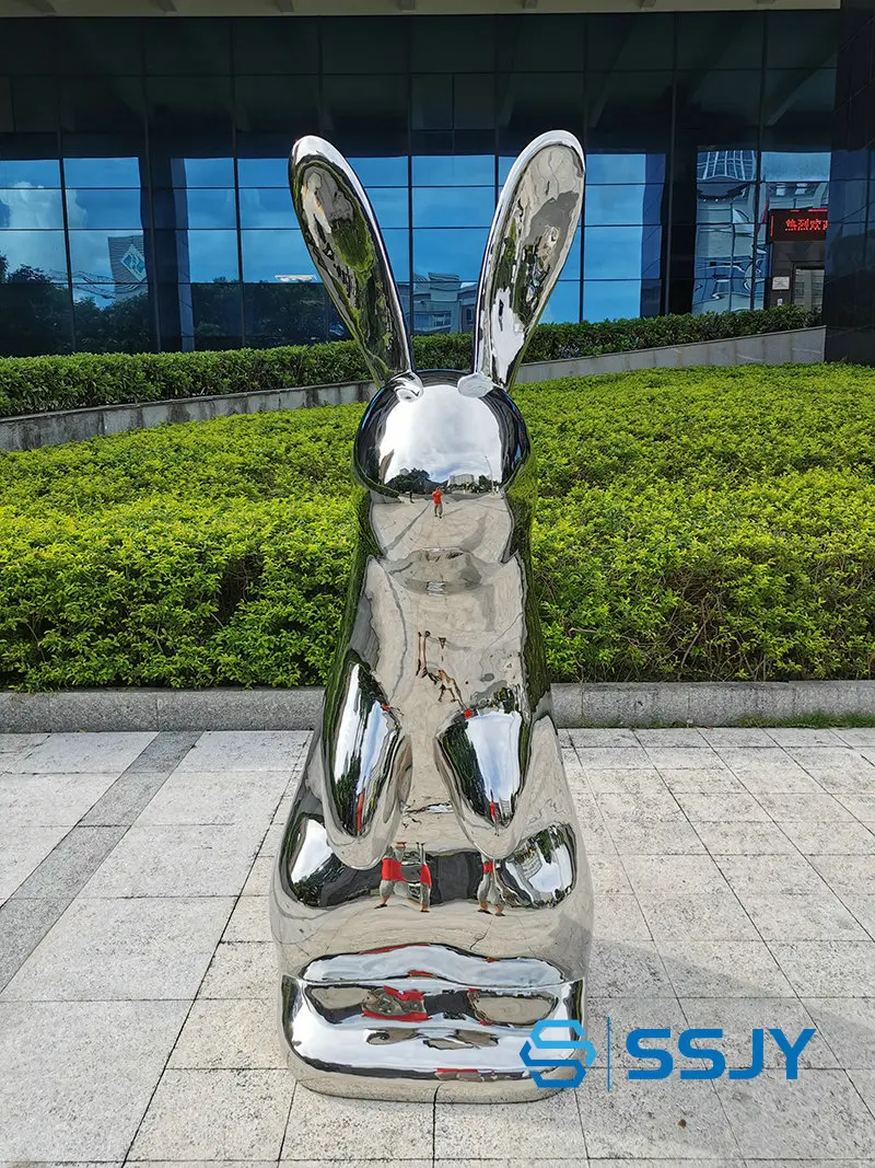 Stainless steel rabbit sculpture (7)