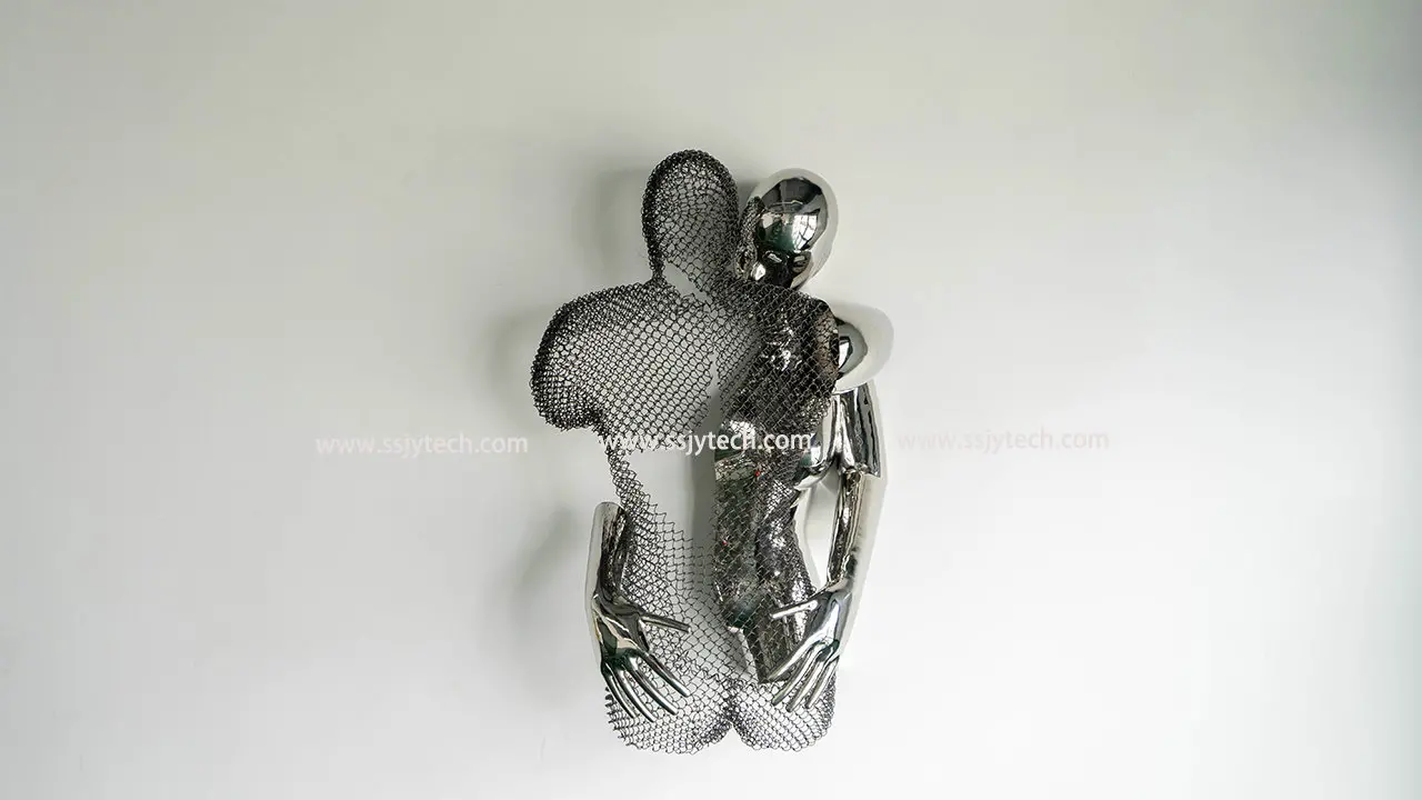 Indoor hotel apartment wall decorations stainless steel hug sculpture (1)