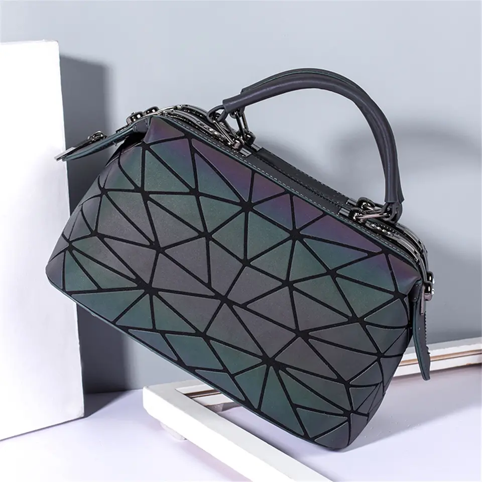 2022-New-Luxury-Bags-Women-Geometry-Luminous-Shoulder-Bags-For-Women-Handbags-Designer-Crossbody-Bags-For16
