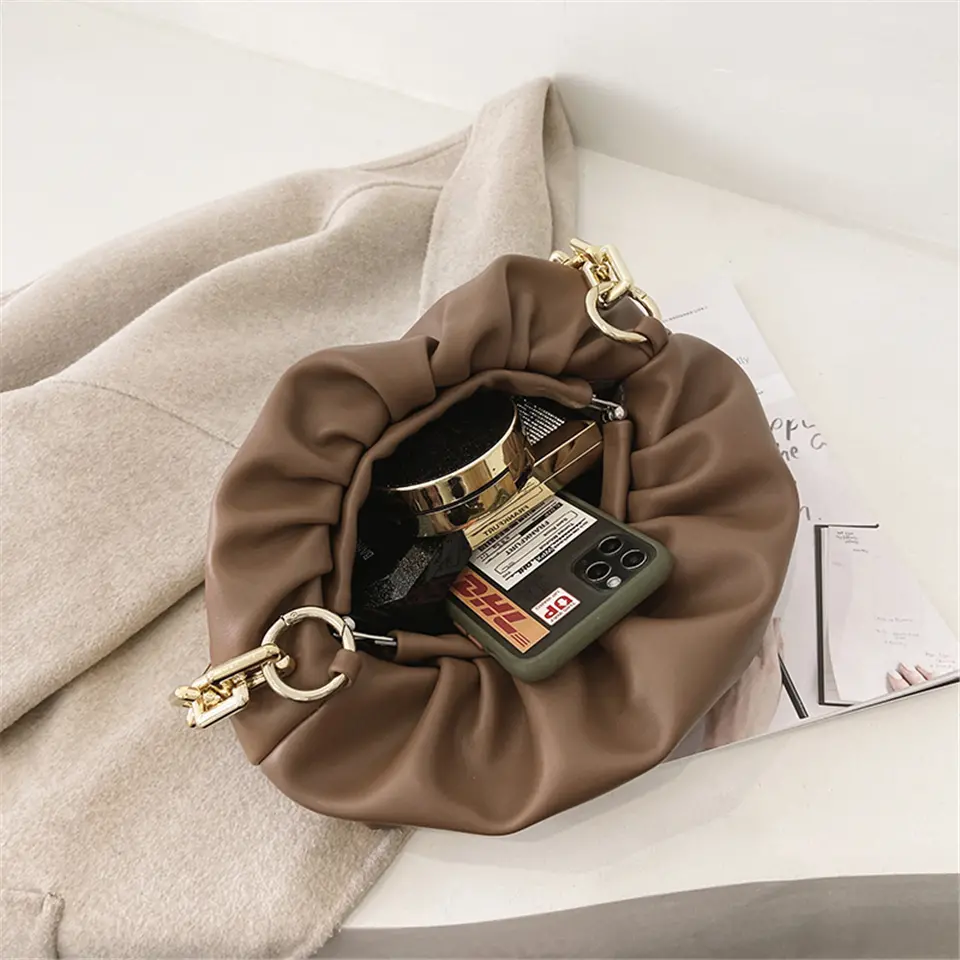 High-Quality-Soft-Leather-Cloud-Acrylic-Chain-Shoulder-Bags-for-Women-2022-Single-Shoulder-Bag-Purse2