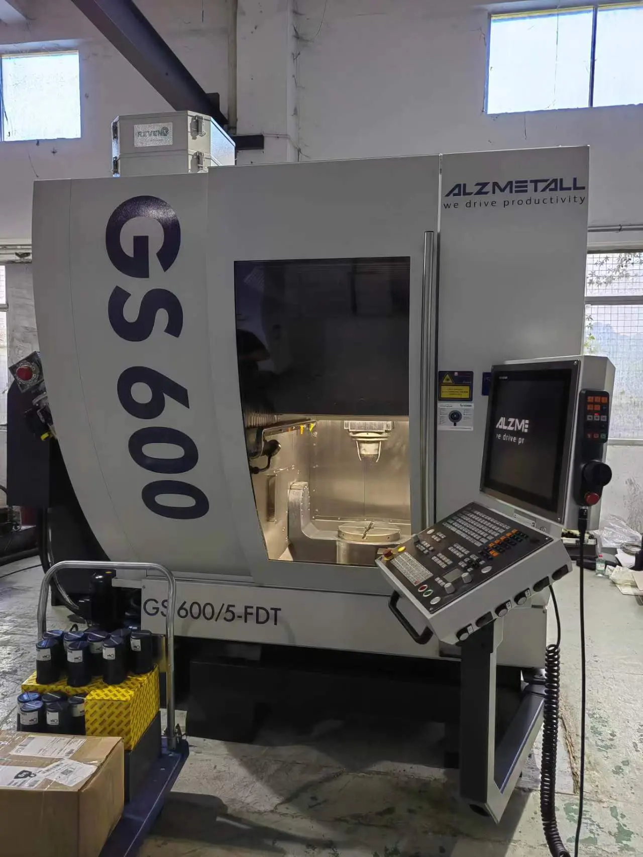 5 axis milling machine